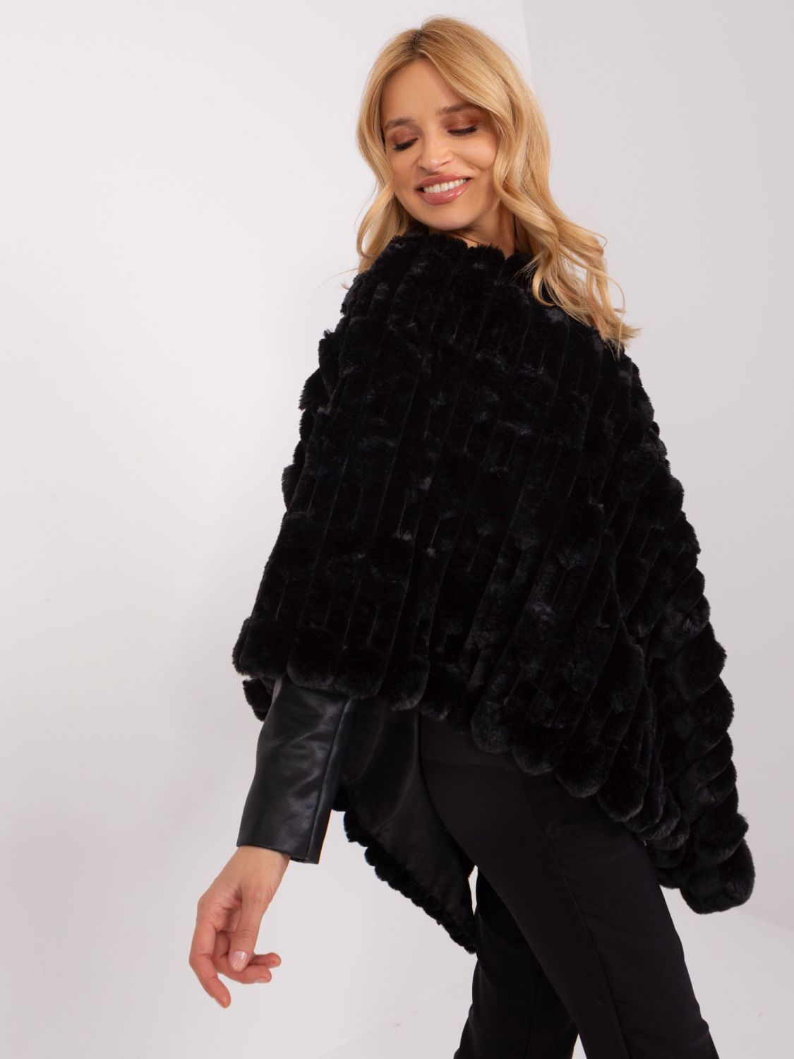 Black poncho with lining and short sleeves