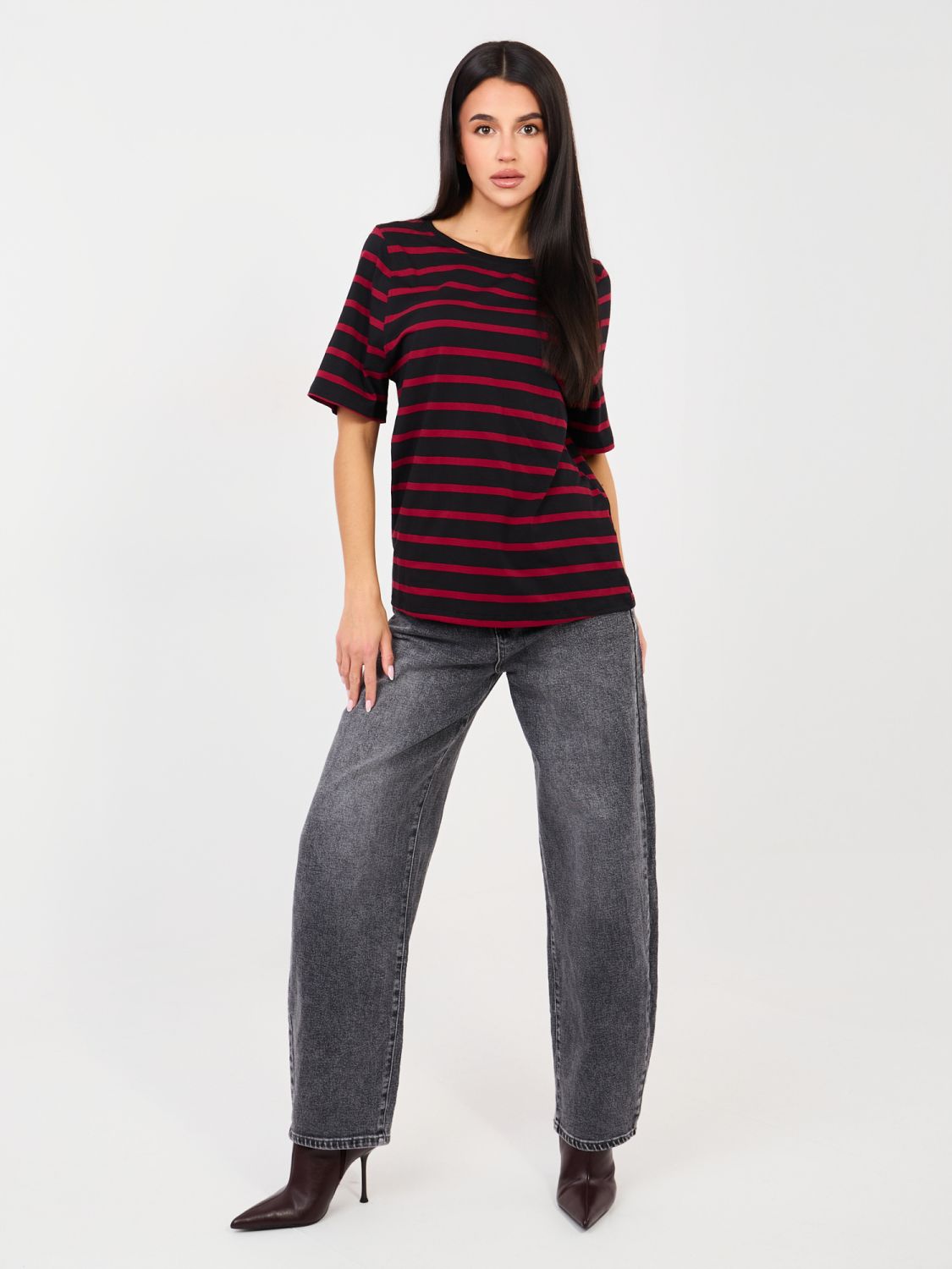 Multicolored striped T-shirt with short sleeves