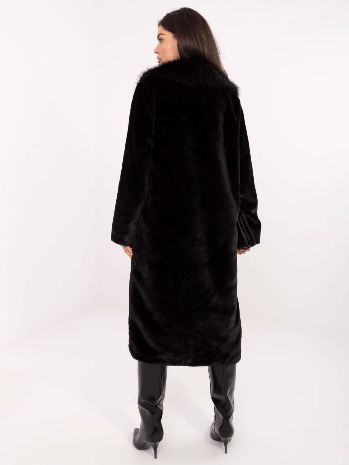 Elegant black women's coat with lining