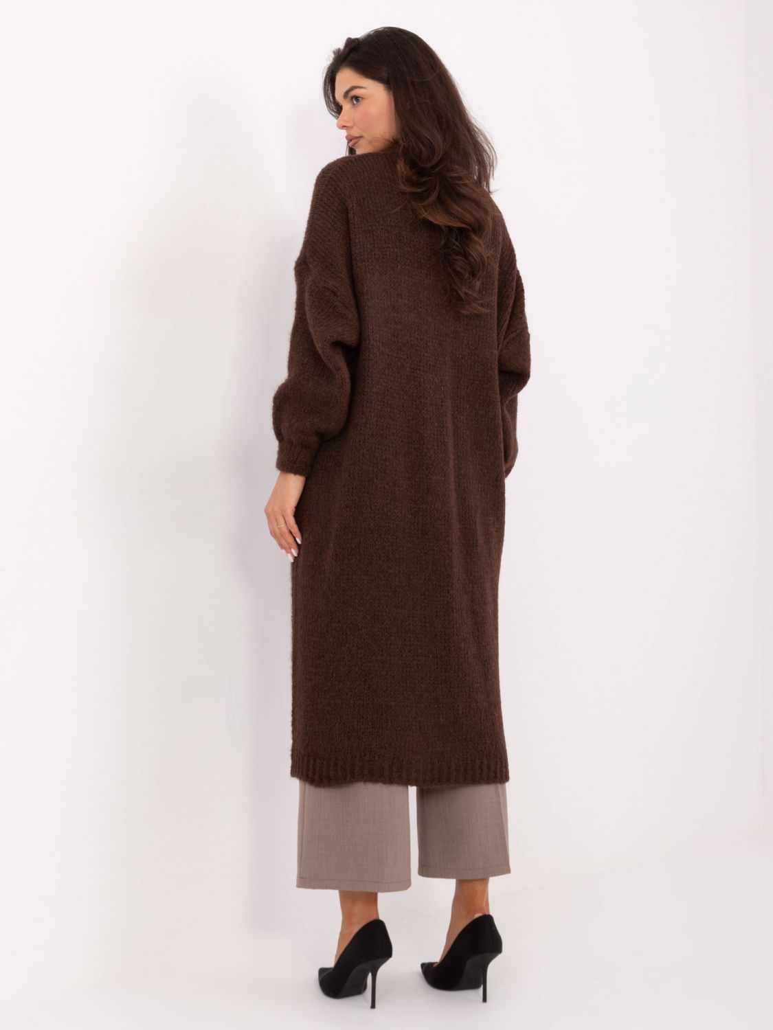 Long brown cardigan with pockets