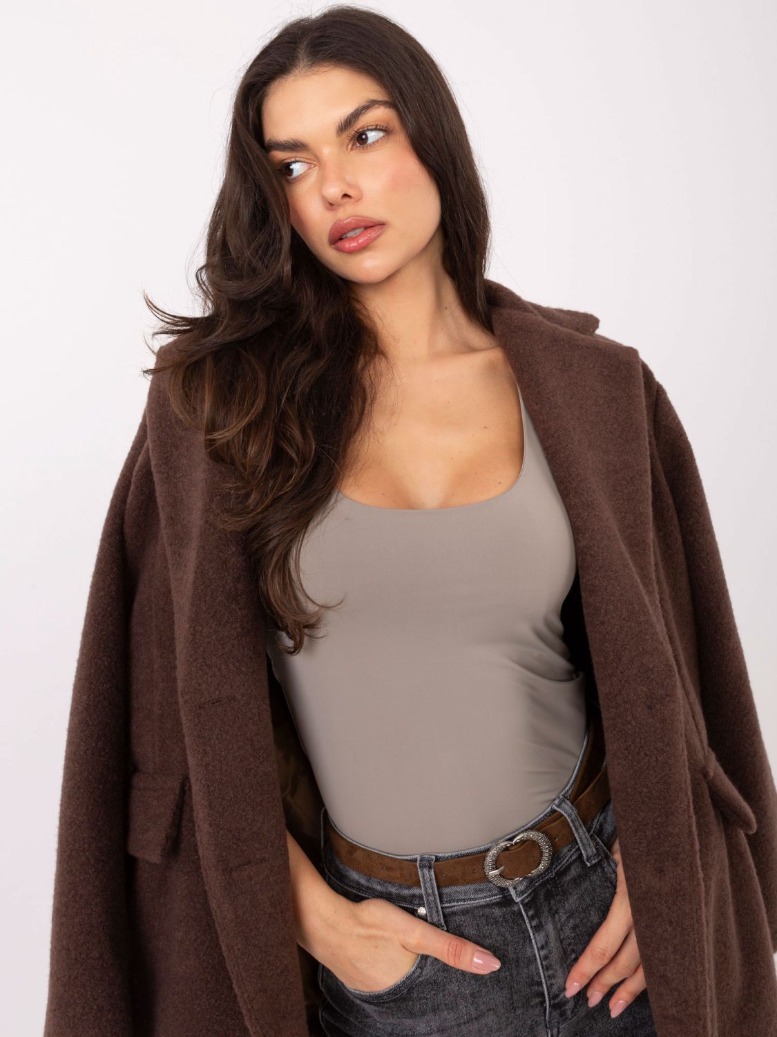 Beige sleeveless smooth top