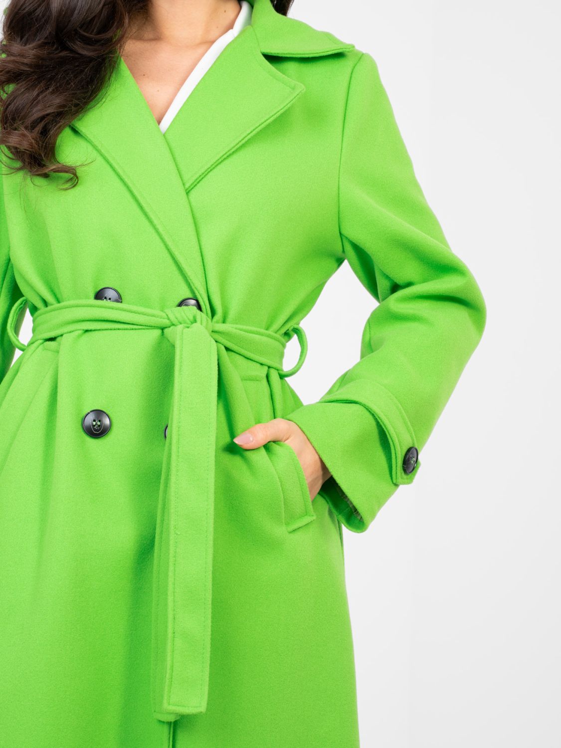 Elegant women's transitional coat in neon green