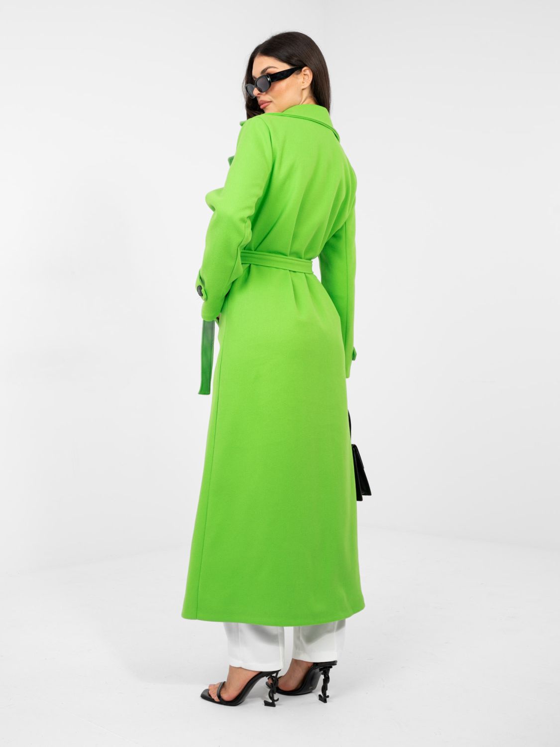 Elegant women's transitional coat in neon green