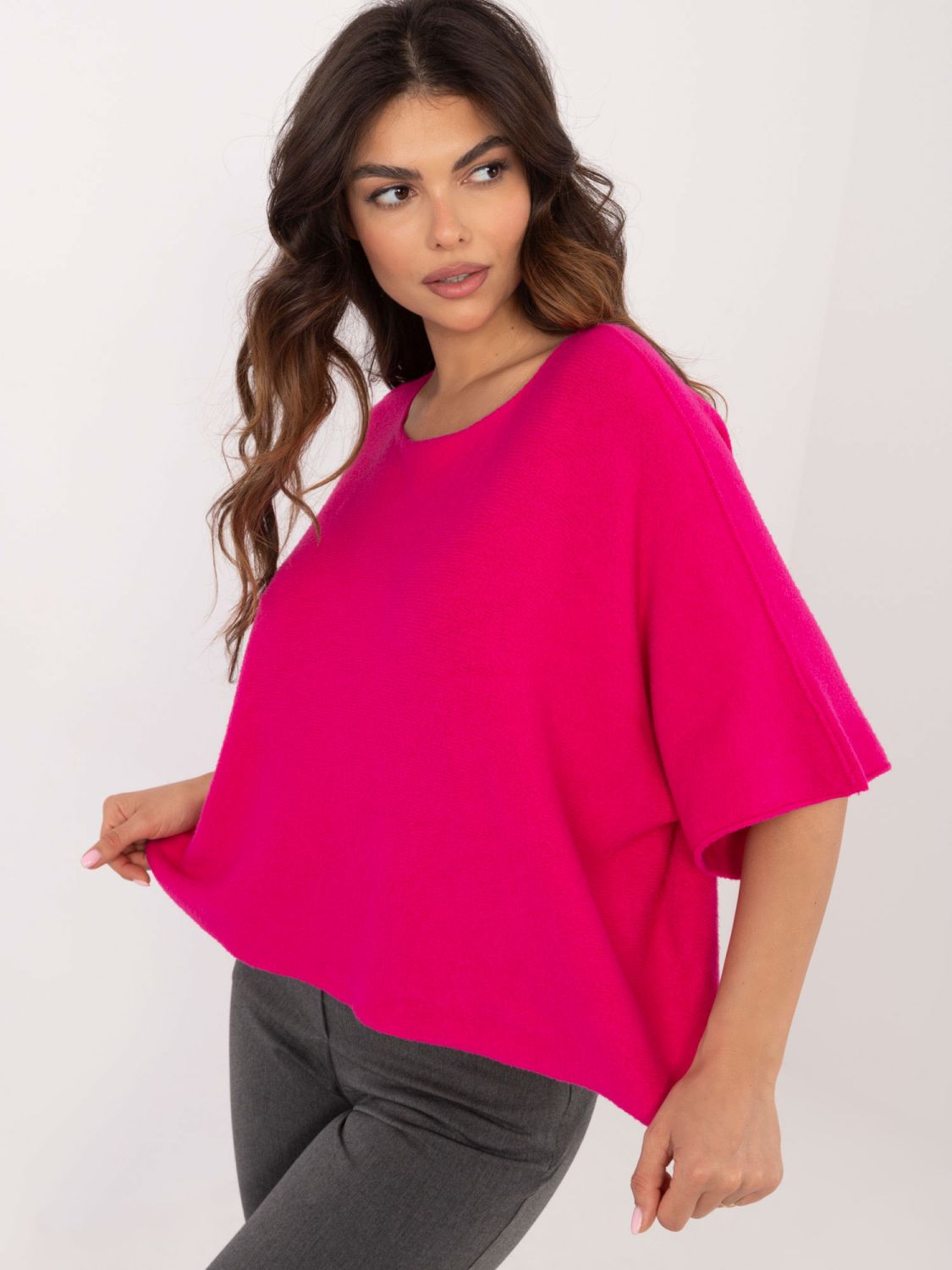 Elegant fuchsia sweater with 3/4 sleeves