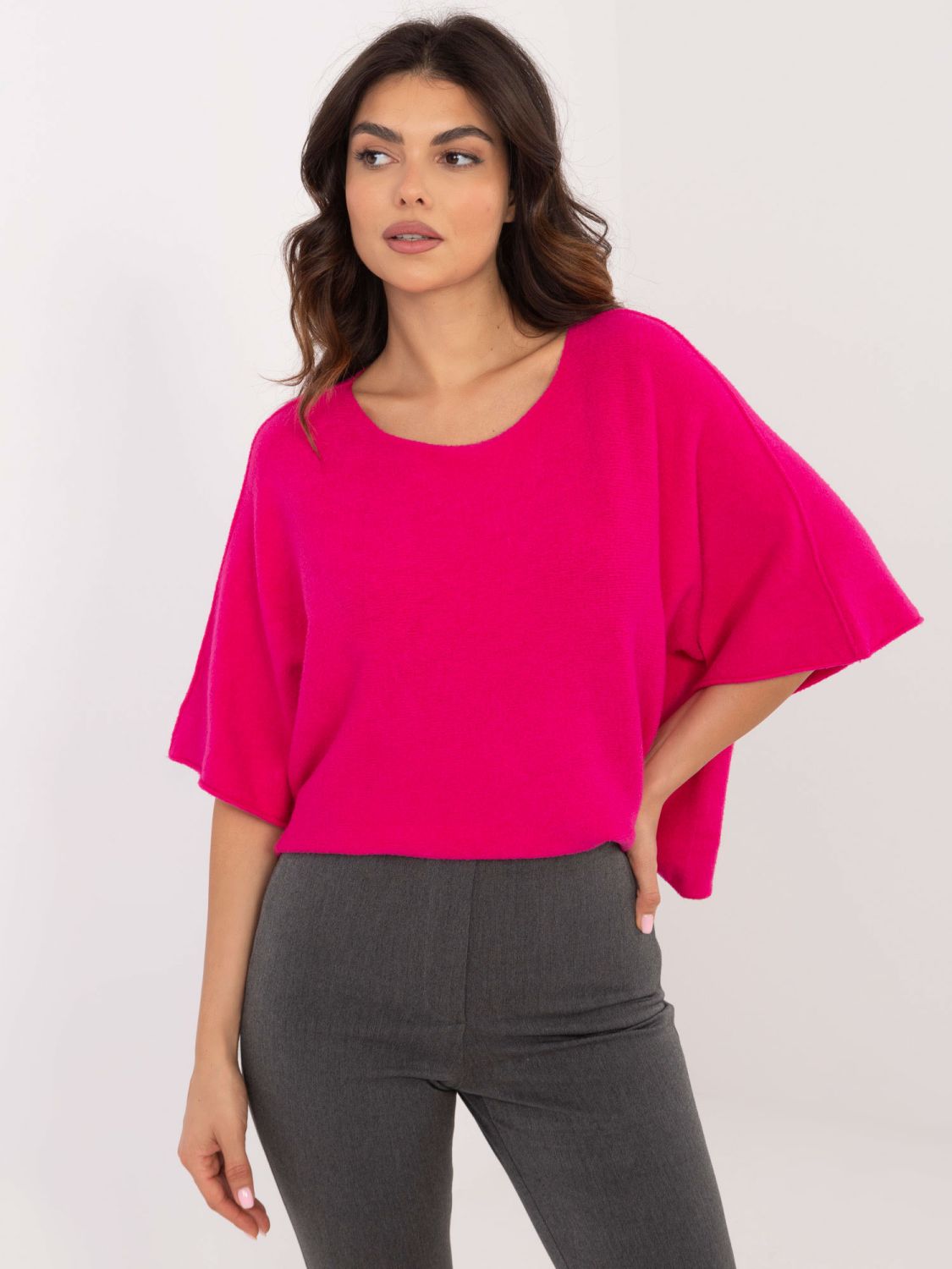 Elegant fuchsia sweater with 3/4 sleeves