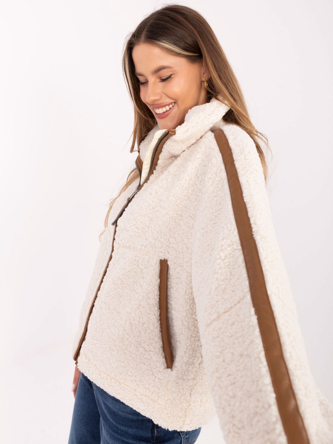 Short beige faux fur transitional jacket