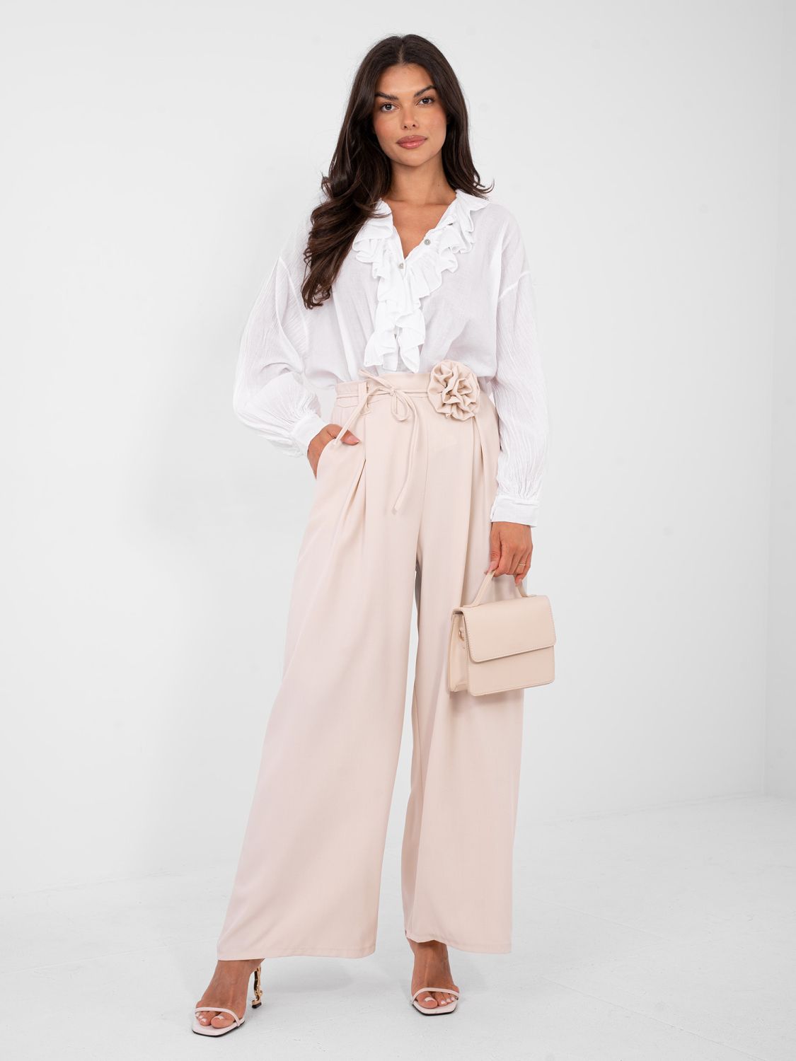 Elegant beige wide-leg trousers with belt