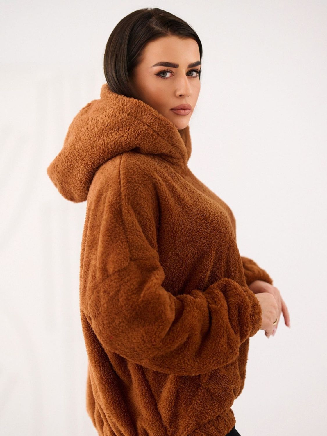 Beige hoodie with hood and pocket