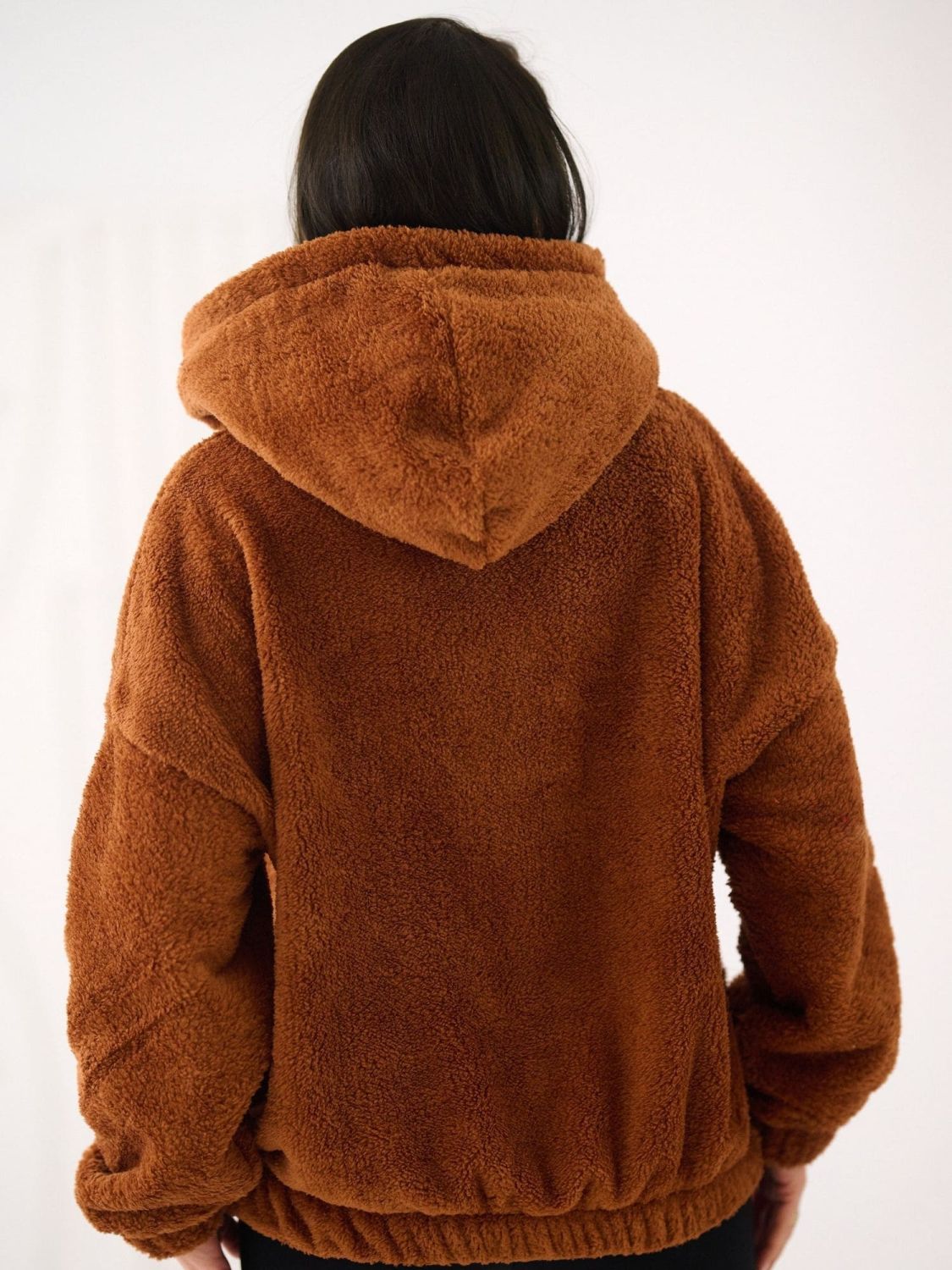 Beige hoodie with hood and pocket