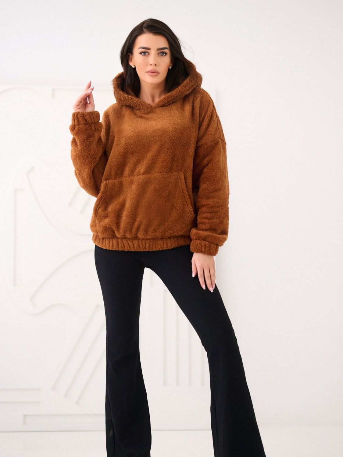 Beige hoodie with hood and pocket