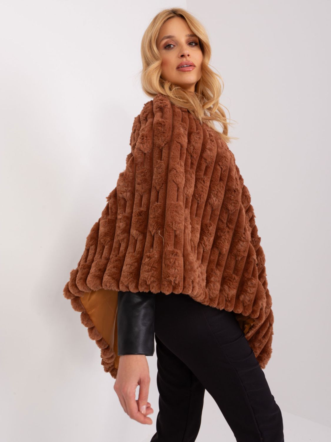 Stylish beige poncho with lining