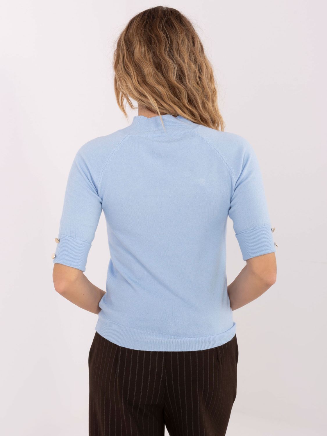 Elegant light blue pullover with mock neck and short sleeves