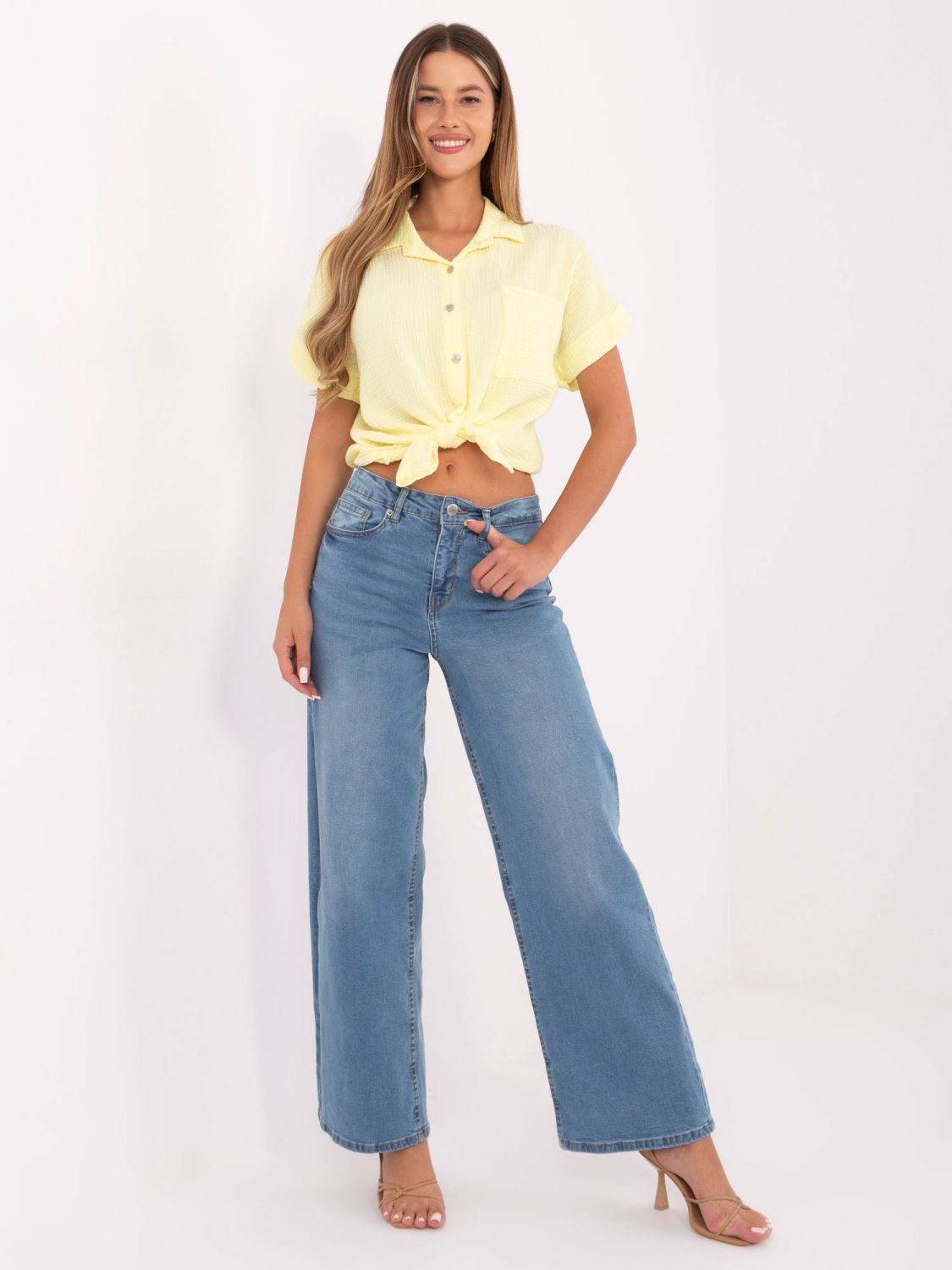 Women's wide-leg high-waisted jeans, light blue