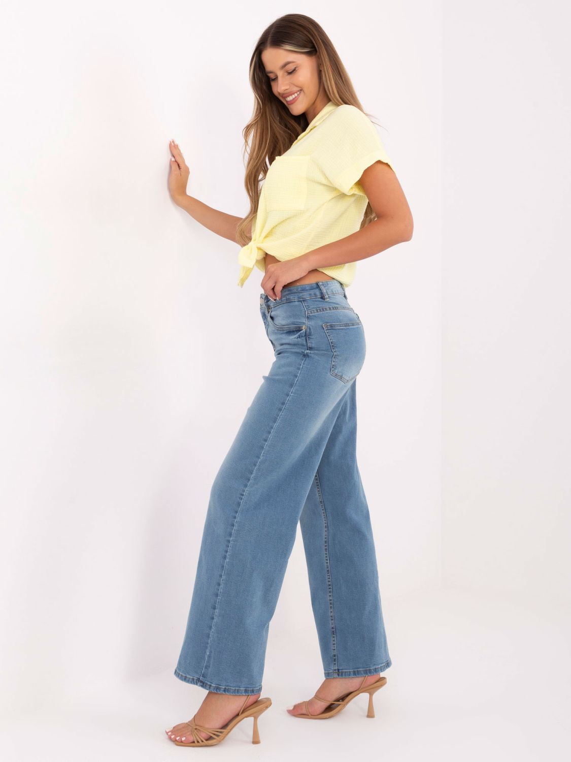 Women's wide-leg high-waisted jeans, light blue