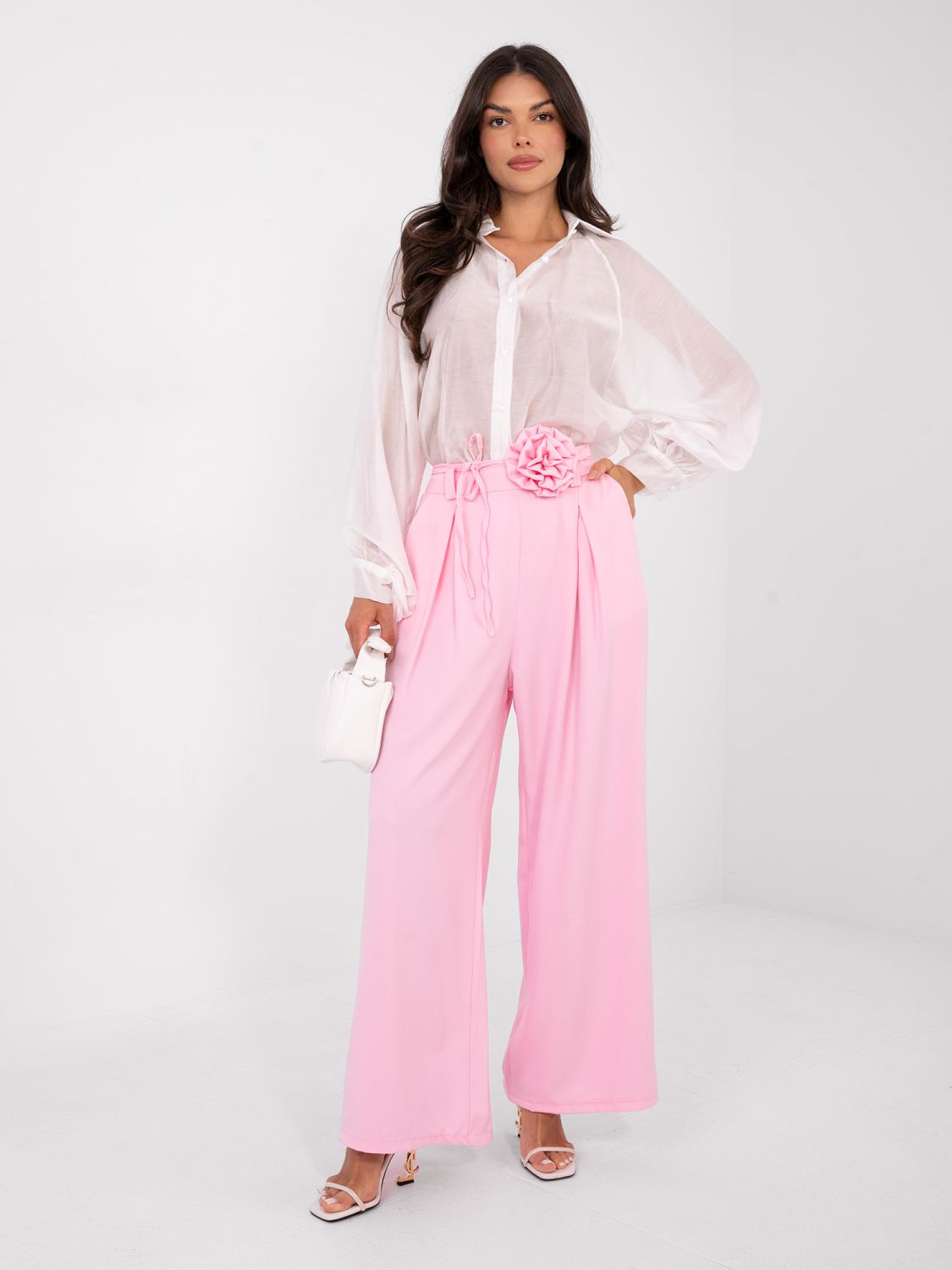 Elegant wide-leg trousers with belt in pink