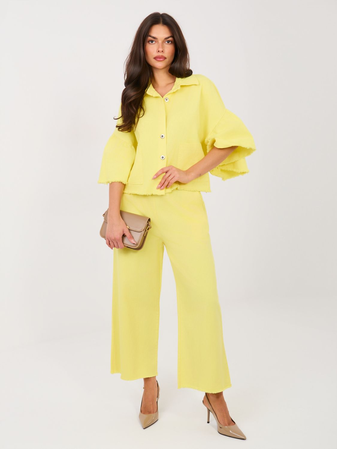 Short yellow denim jacket with ruffle and 3/4 sleeves