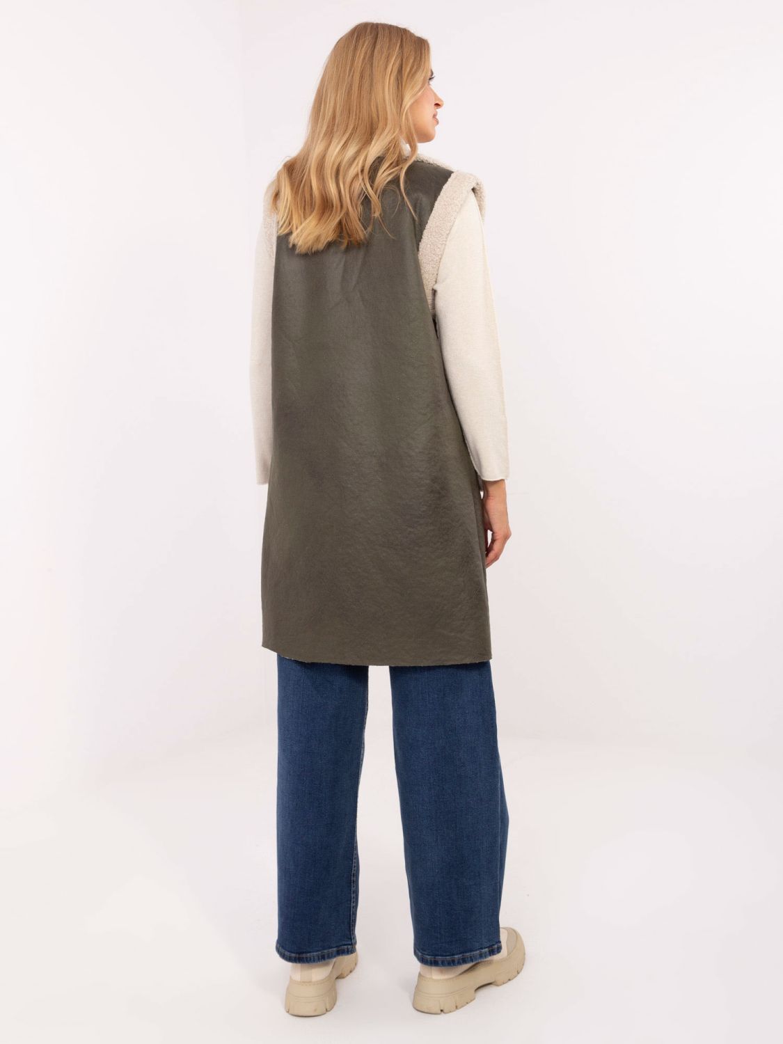 Long khaki vest with pockets