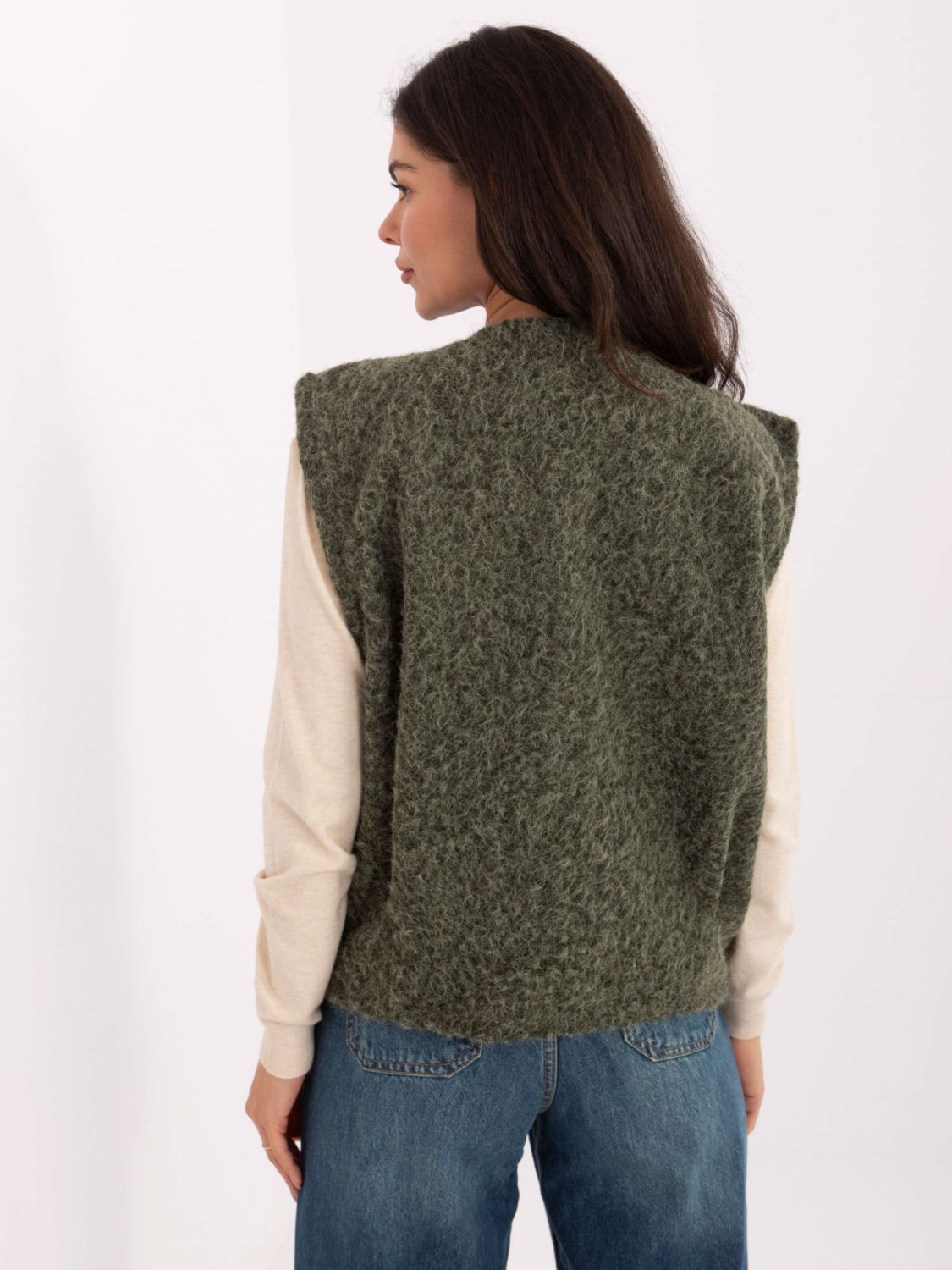 Stylish khaki knitted vest with pockets