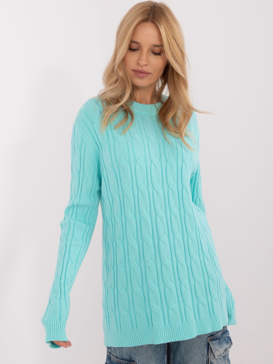 Mint knitted sweater with round neckline