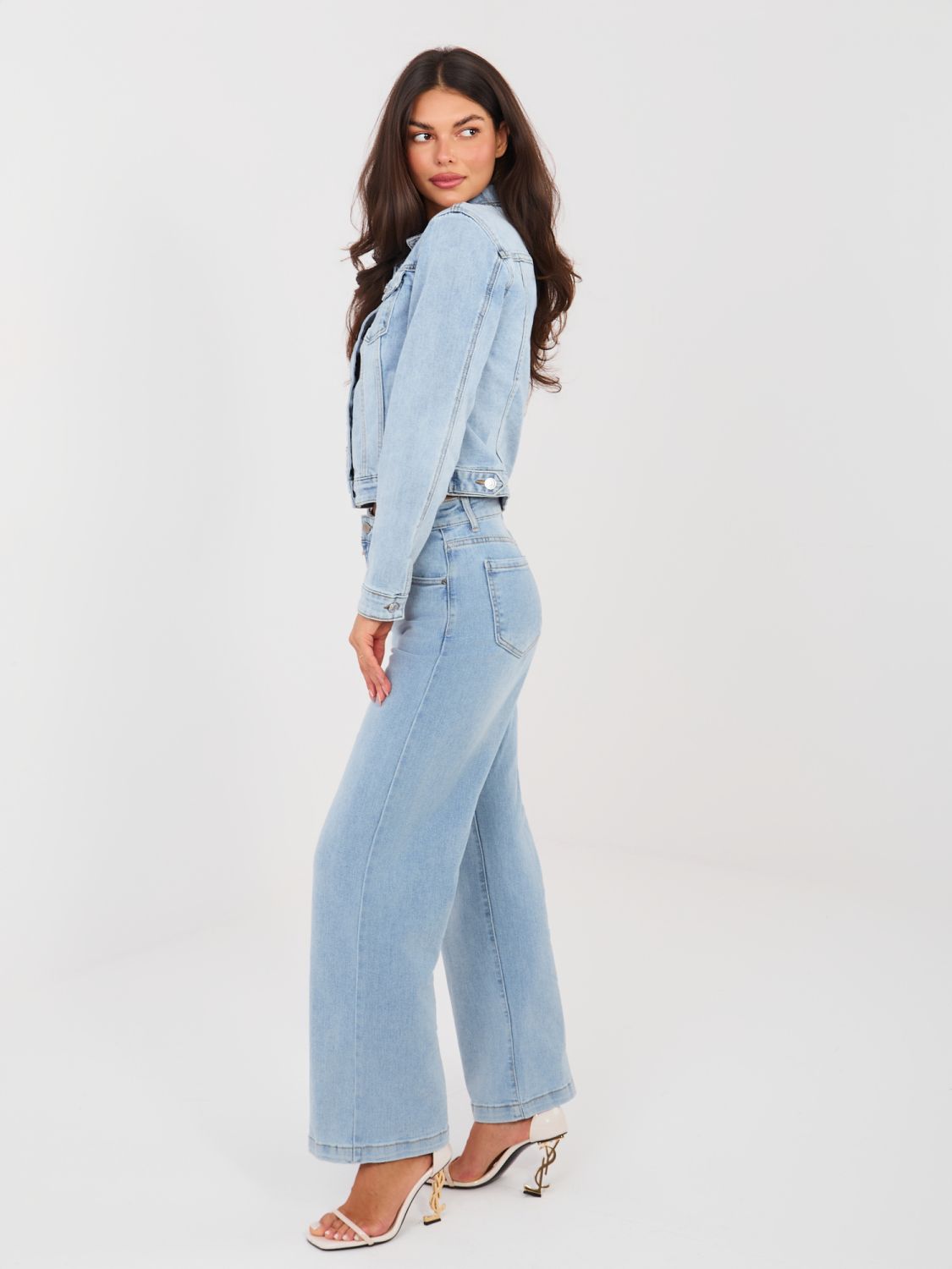 Women's blue straight-leg high-waisted jeans