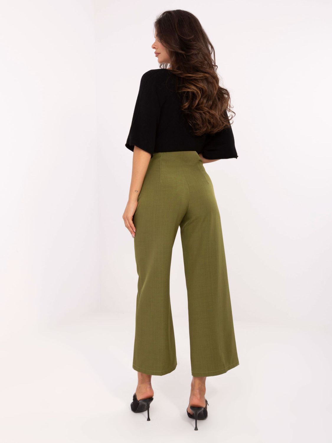 Elegant Wide-Leg Pants in Olive Green