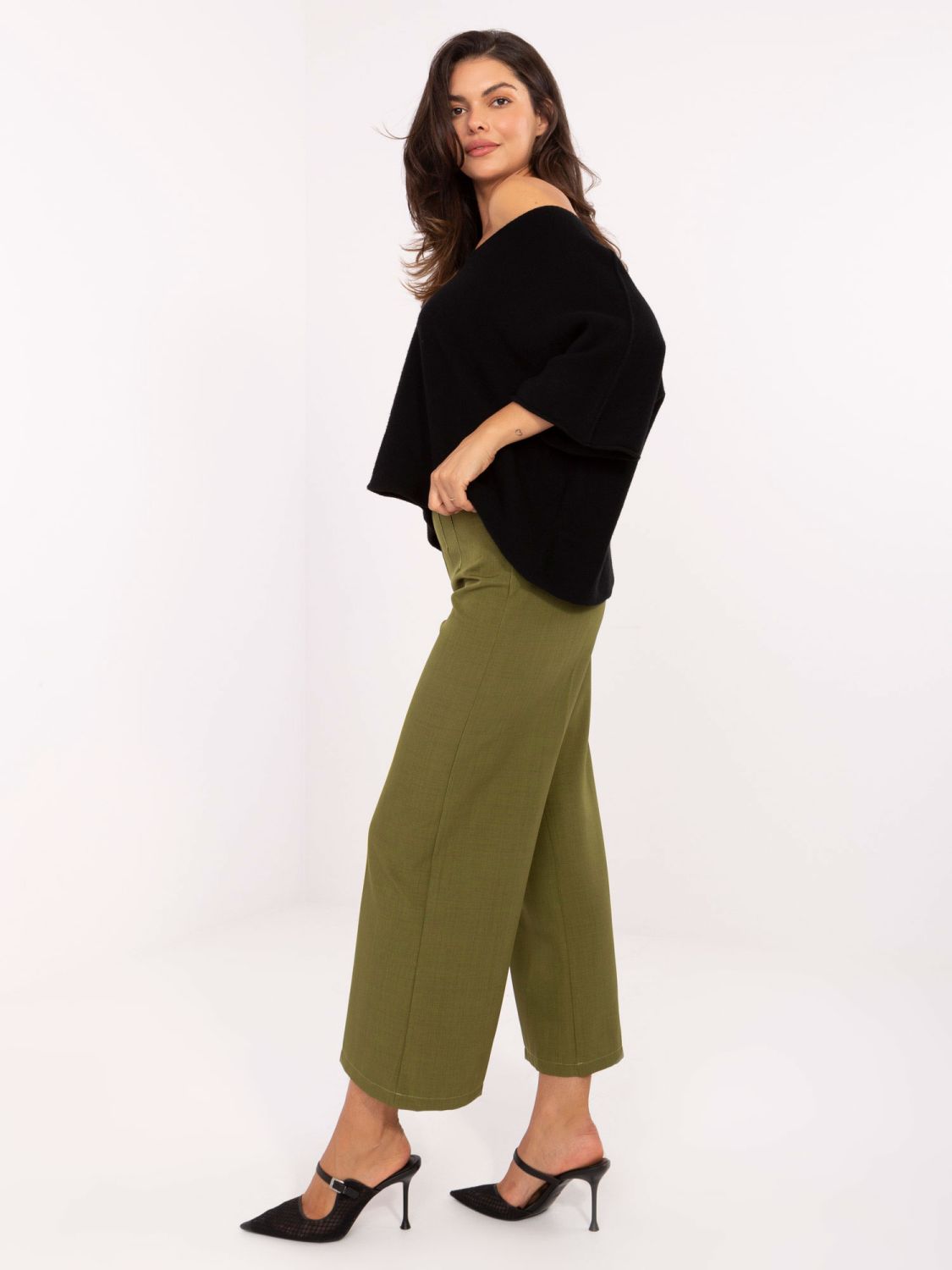 Elegant Wide-Leg Pants in Olive Green