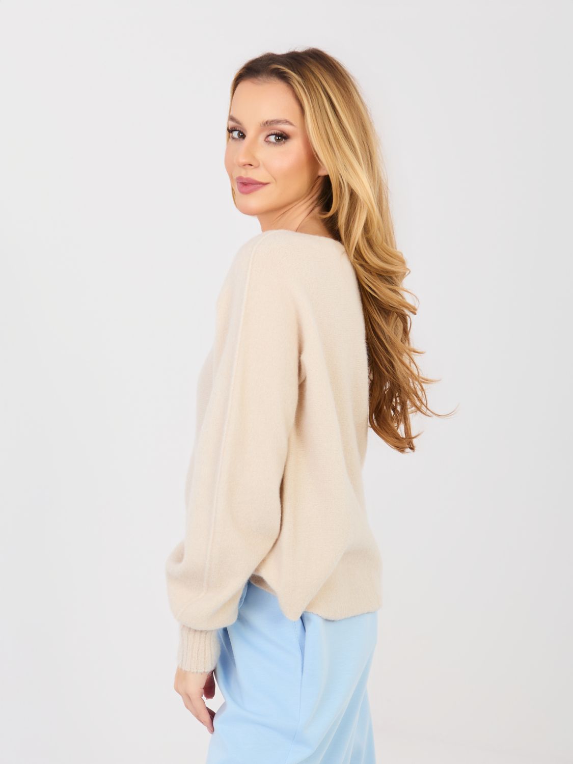 Beige sweater with V-neck and balloon sleeves