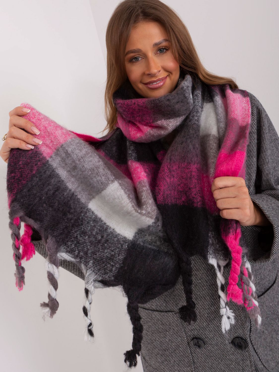 Stylish Black-Pink Scarf with Fringes