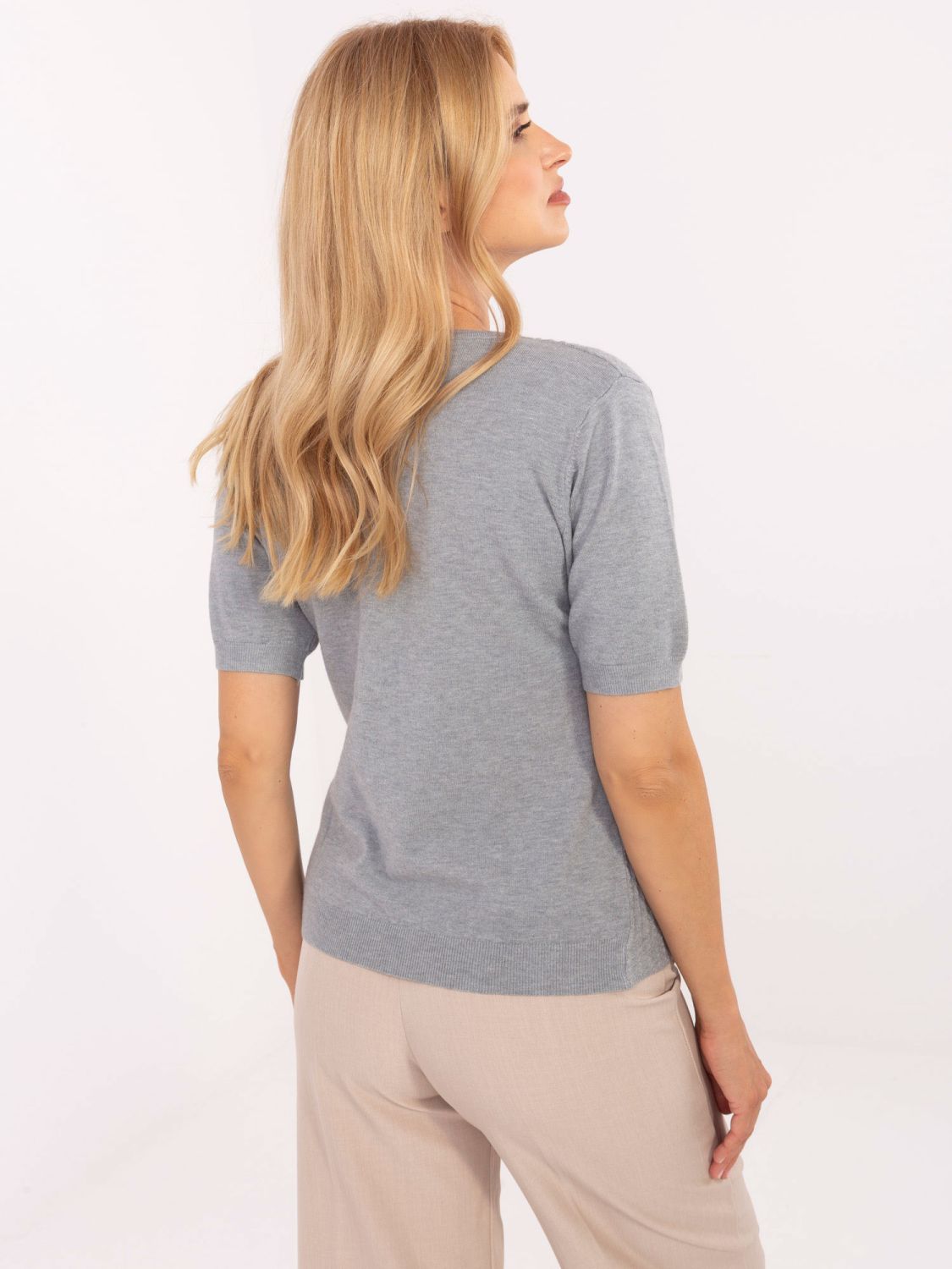 Elegant Gray Sweater with Short Sleeves