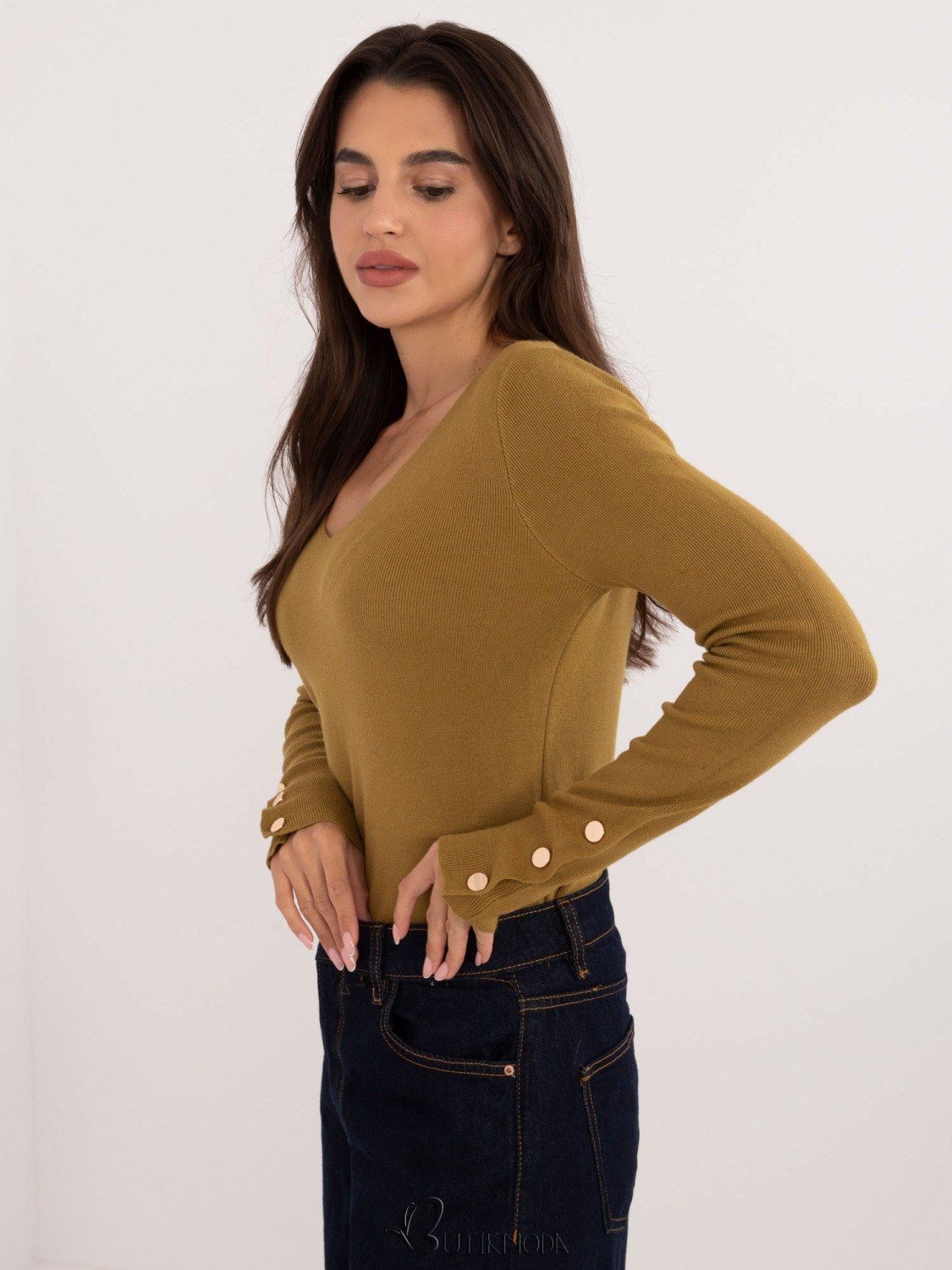 Elegant Olive Green Sweater with Long Sleeves