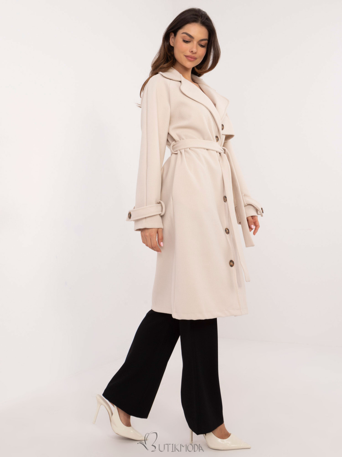 Elegant Transitional Coat in Light Beige