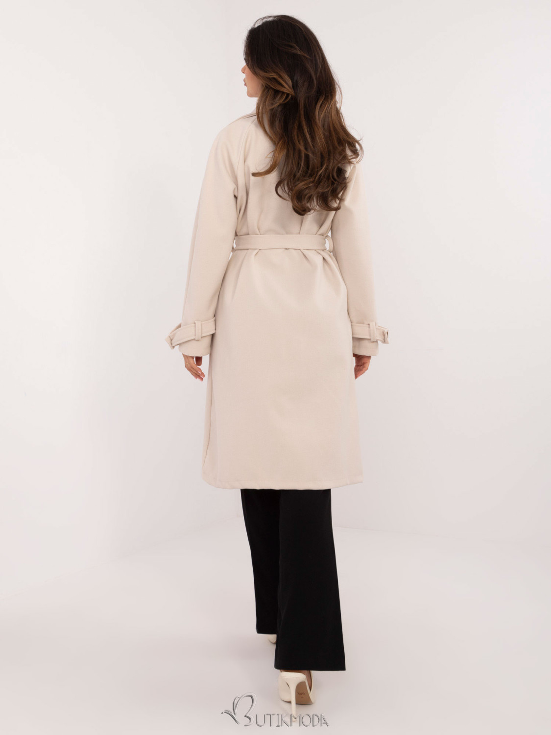 Elegant Transitional Coat in Light Beige