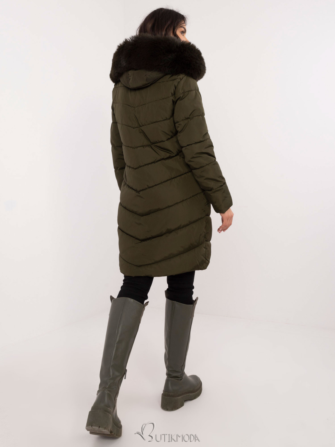 Comfortable Winter Jacket with Detachable Hood