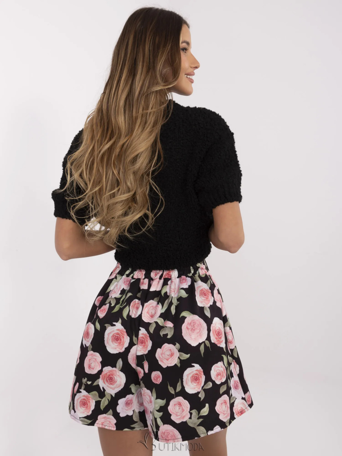 Elegant Black Floral Print Shorts