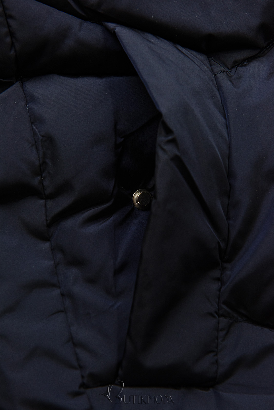 Dark blue winter bomber jacket in an elongated cut