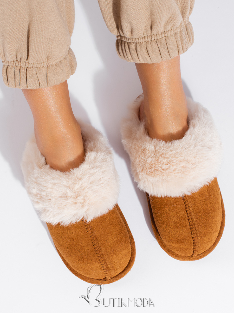 Brown Women's slippers with faux fur