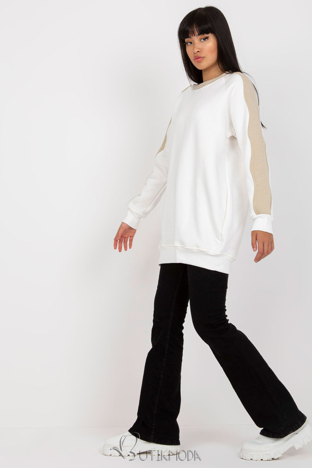 White Extended Sweatshirt with Contrast Sleeves