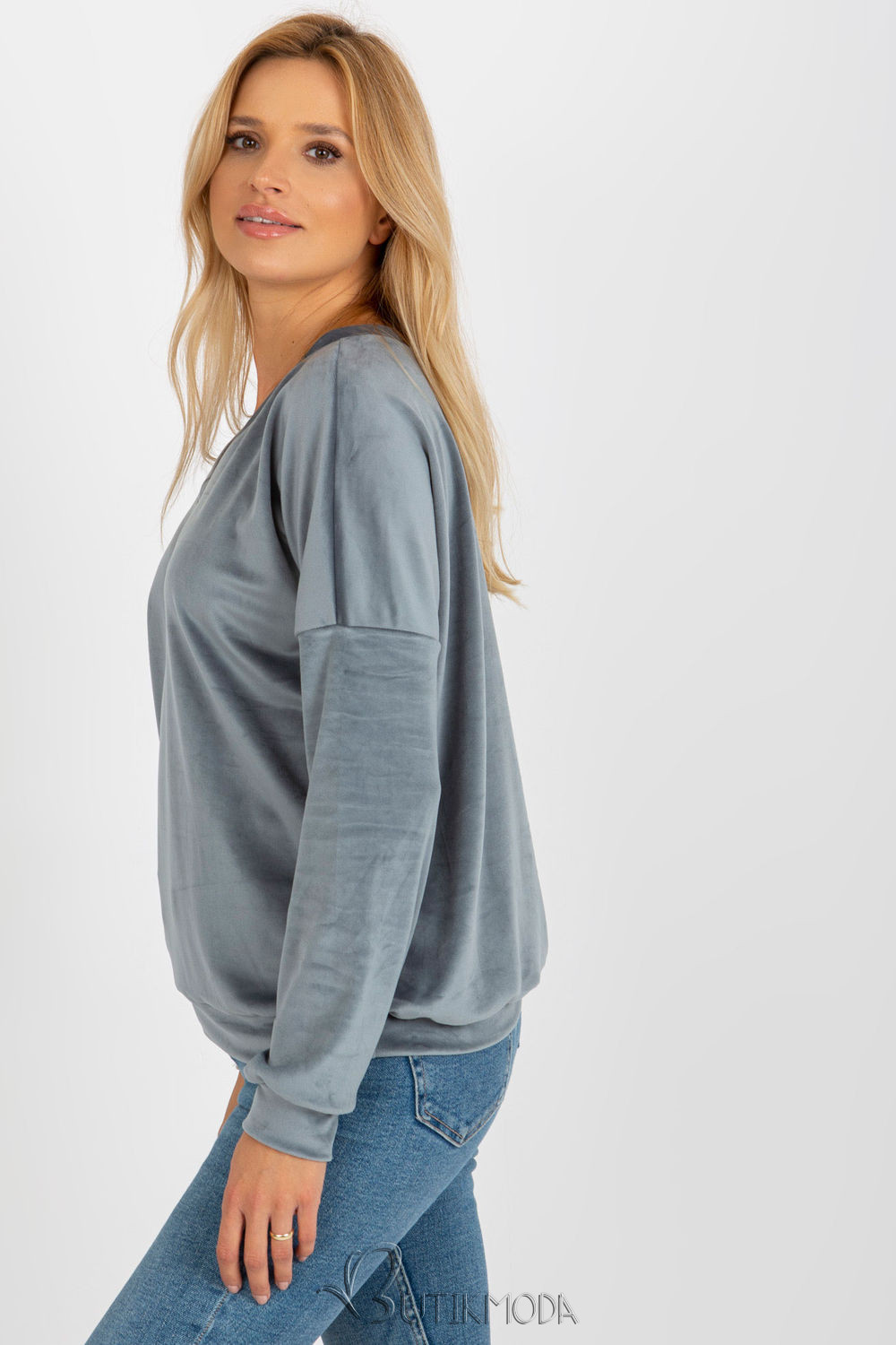 Elegant Women's Velour Pullover with V-Neck