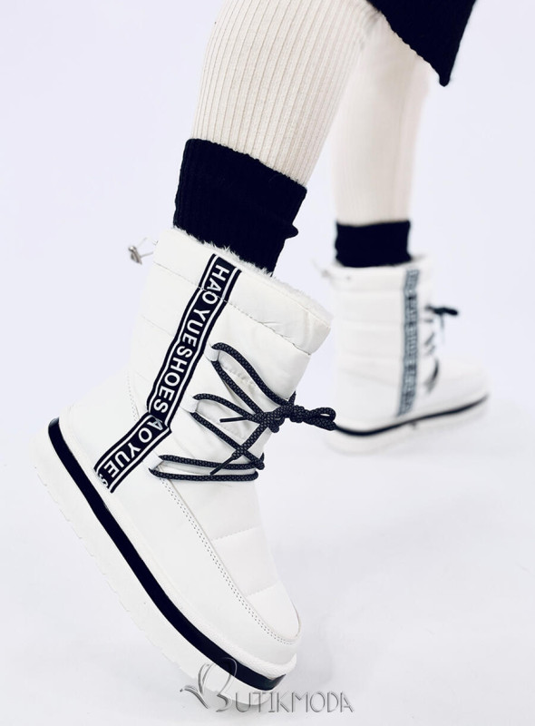 Winter snow boots with lacing polar white