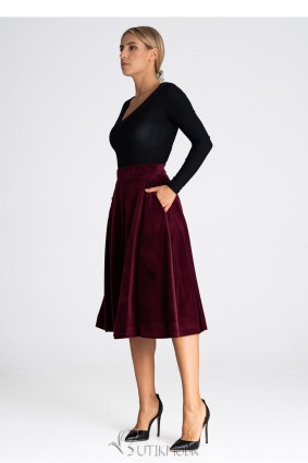 Elegant Midi Skirt in Burgundy