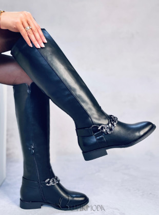 Black high boots for women with a chain in the front