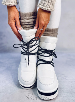 Winter snow boots with lacing polar white