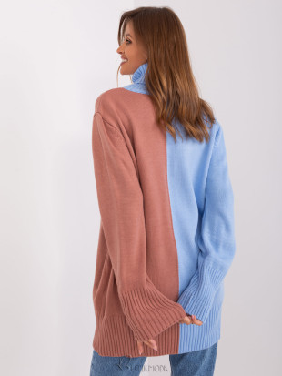 Two-tone Sweater with Turtleneck in Blue-Pink Combination