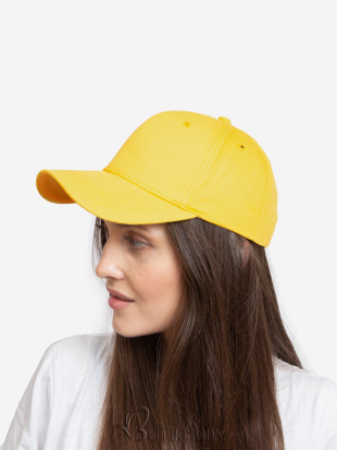 Yellow cap in a basic cut