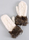Ecru mittens with knitted pattern