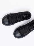 Classic lacing children's sneakers black