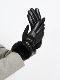 Shiny black women's gloves