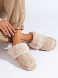 Cream women's slippers with faux fur