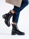 Ankle chelsea boots with a thick heel