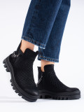 Black low suede boots with chain